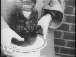 GIs Receive Food News Clip