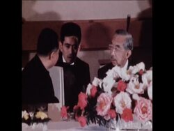 SYND 30 5 80 HUA GUOFENG, THE CHINESE PRIME MINISTER MEETS EMPEROR HIROHITO Instructional Video