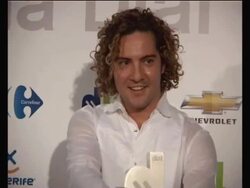 CLEAN: Cadena Dial Prices Stock Footage