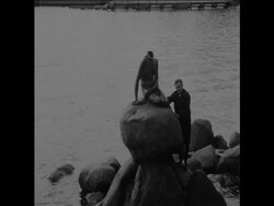 CAN178 COPENAHGEN'S THE LITTLE MERMAID BEHEADED BY VANDALS News Clip