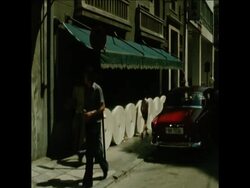 SYND 3 7 73 NEWSPAPER STRIKE News Clip