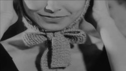 CAN273 MODELS SHOW OFF NEW COLLECTION AT LONDON FASHION SHOW Instructional Video