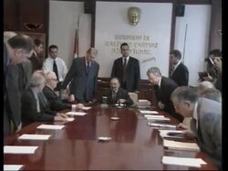 Iraqi deputy calls on Turkey not to support US strikes News Clip