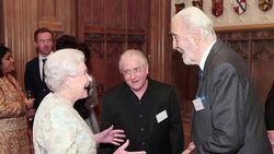 VOICED : Muere actor Christopher Lee News Clip