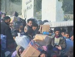 WRAP Egyptian border guards move in to close border; ADDS scuffles News Clip