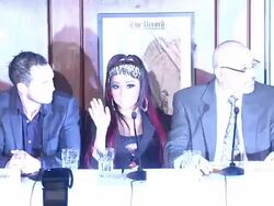 Paddy Hyland, Paul Hyland , Patrick 'PAJO' Hyland, Nicole 'Snooki' Polizzi, Andy Polizzi, Tracy Patterson, Mike Pascale at Nicole 'Snooki' Polizzi Introduces Team Snooki Boxing, New York, NY, United States, 01/12/2012 Stock Footage