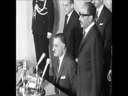 SYND 24 11 67 NASSER ADDRESSING NATIONAL ASSEMBLY IN CAIRO News Clip