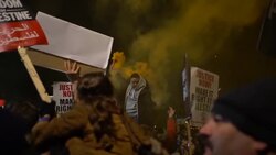 Hundreds protest at London's US embassy over Jerusalem decision Instructional Video
