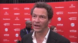 Knightley: 'Here's to the sisterhood!' News Clip