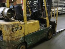 MS TU  Forklift in manufacturing warehouse / Seattle, Washington, United States Stock Footage