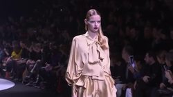 Victor &amp; Rolf: darkly feminine, sleepy, romantic. News Clip