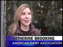 The American Dairy Association &amp; Dairy Council unveiled a 487-gallon mug of hot chocolate Wednesday in New York that is believed to be the world's largest. Officials said they expected to distribute 6,000 to 10,000 free cups of cocoa News Clip