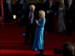 Stars turn red carpet colourful News Clip