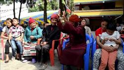 CLEAN : Everest avalanche death toll reaches 13 News Clip