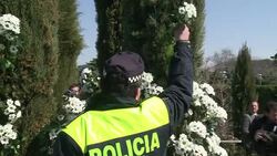 CLEAN : Spain mourns Madrid train bomb victims, 10 News Clip