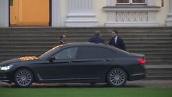 German Free Democratic Party leader arrives to meet Steinmeier Instructional Video