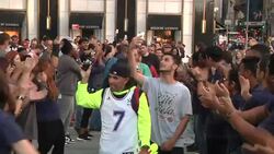 New Apple iPhones Hit Shelves in NYC News Clip