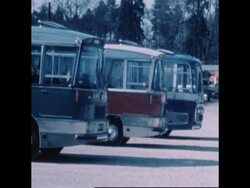 RR7119B ENGLAND'S SCHOOL FOR LORDS News Clip