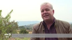 VOICED : Los antiguos hominidos pudieron convivir con el hombre moderno News Clip