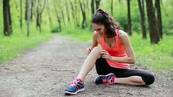 Injury in the park Stock Footage