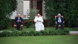 Pope Francis, Shimon Peres, Mahmoud Abbas, Bartholomaios I at Pope Francis Meets Israeli President Shimon Peres, Palestinian President Mahmoud Abbas And Patriarch Bartholomaios I To Pray For Peace on June 08, 2014 in Vatican City, Vatican. Stock Footage