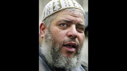 CLEAN : FILE: British hate preacher goes on trial in New York News Clip