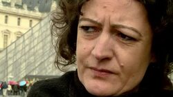 CLEAN : Louvre closes after staff walkout over News Clip