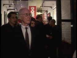 Gwyneth makes her West End theatre debut News Clip