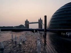 dawn to sunrise time-lapse of fountains in front of City Hall, London Stock Footage