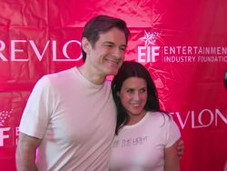 Dr. Oz and Lisa Oz at the 13th Annual EIF Revlon Run/Walk For Women at New York NY. (Footage by WireImage Video/GettyImages) Stock Footage
