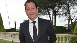 The Full Story Behind Harvey Weinstein's Sexual Harassment Allegations | THR News News Clip