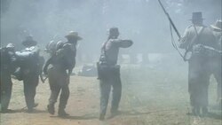 Confederate soldiers take aim at the retreating Union army. Stock Footage