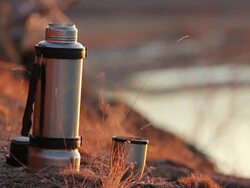 -Ãˆ-Â¶-Â«-+-+-Â¸ (Thermos) Stock Footage
