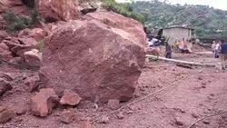 VOICED : Depresion tropical Selma deja derrumbe en Honduras News Clip