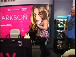 Kelly Clarkson in Hong Kong for latest album News Clip