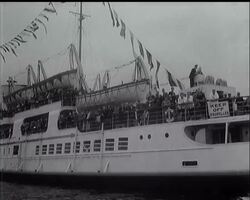 THAMES BARGE RACE News Clip
