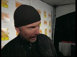 Celebrity lunchboxes raise thousands for charity News Clip