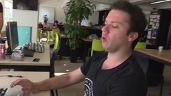 VOICED : Citas de seis en Hong Kong News Clip