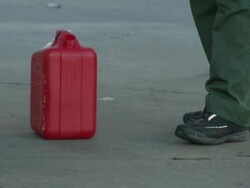New Yorkers Rationing Petrol in the Wake of Sandy News Clip