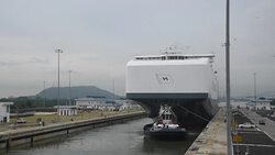 VOICED : Autoridades estudiaran nueva ampliacion del Canal de Panama News Clip