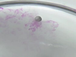 Potassium reacting with water. Stock Footage