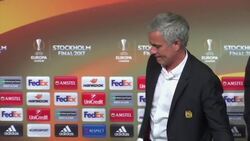 Man United players dedicate win to blast victims Instructional Video