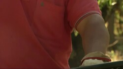 Wine makers return to traditional techniques Instructional Video