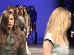 Models on the runway at Buenos Aires Fashion Week on February 25, 2011, in Buenos Aires, Argentina. (Footage by Meche Marmol/LatinContent/Getty Images) Stock Footage