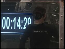 Diver sets record by holding breath underwater for 15 minutes News Clip