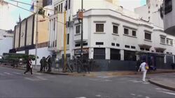 Troops outside Venezuela chief prosecutor's office Instructional Video