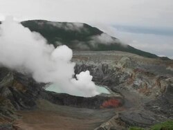Poas volcano time lapse Stock Footage