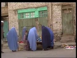 Wary Afghans leave the capital, belongings on carts News Clip