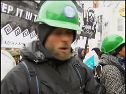 Demonstrators urge Congress to pass law to cut greenhouse gases News Clip