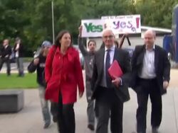 Alistair Darling Arrives for Second Debate Ahead of Scottish Referendum News Clip